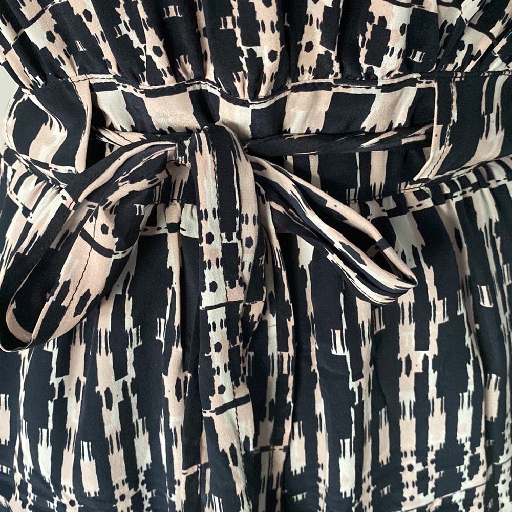 Shorts Romper - Picture 3 of 7